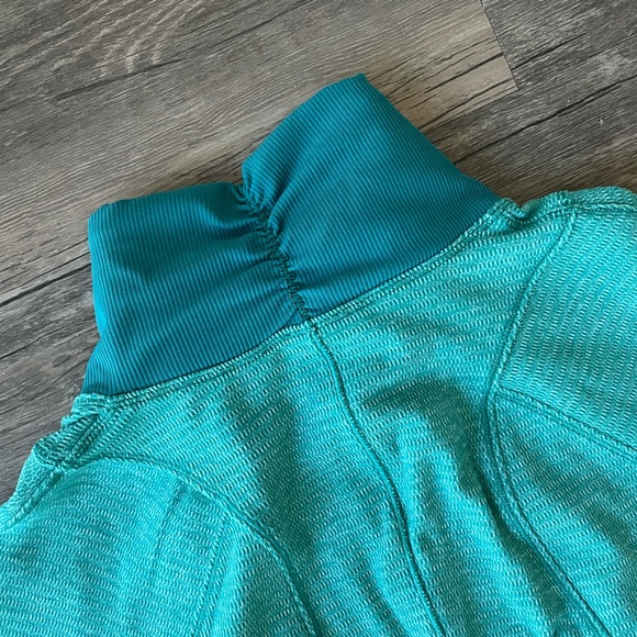 Lululemon Runderful 1/2 Zip - Picture 9 of 12